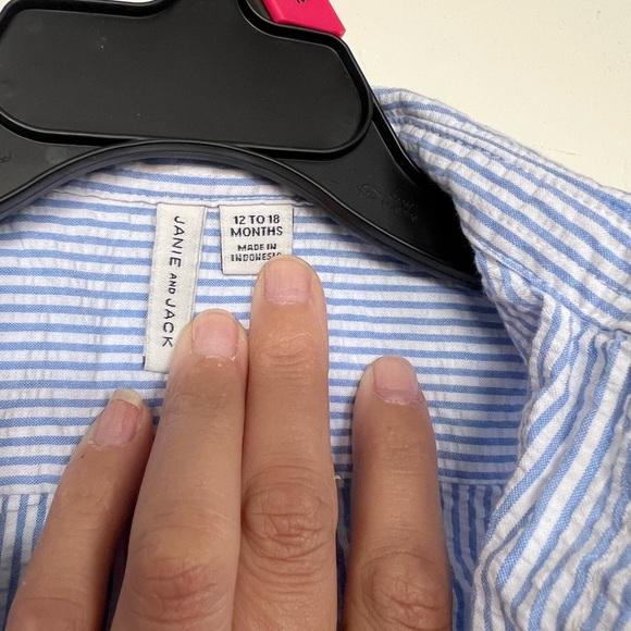 Janie and Jack Blue and White seersucker onesie and shorts sz 12/18 M EUC - Picture 4 of 12